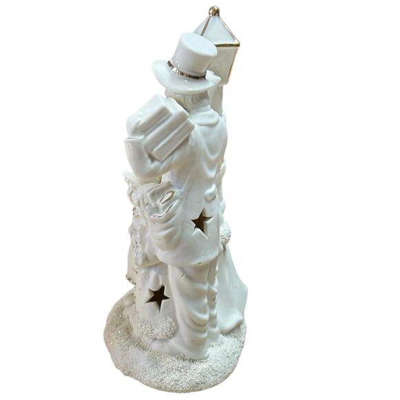 Porcelain Figurine Caroling Family White Spaghetti Porcelain 12 in Lighted - Picture 4 of 5